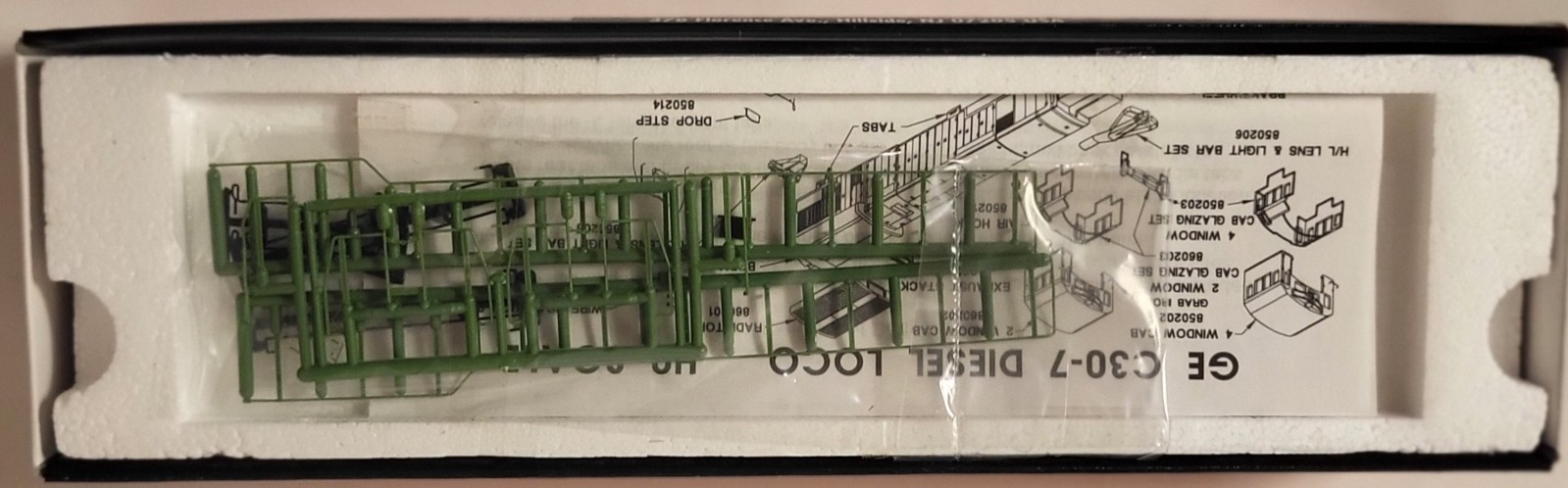 Atlas HO C30-7 Burlington Northern #5004 Diesel Locomotive – DC Analog C-10 NOS