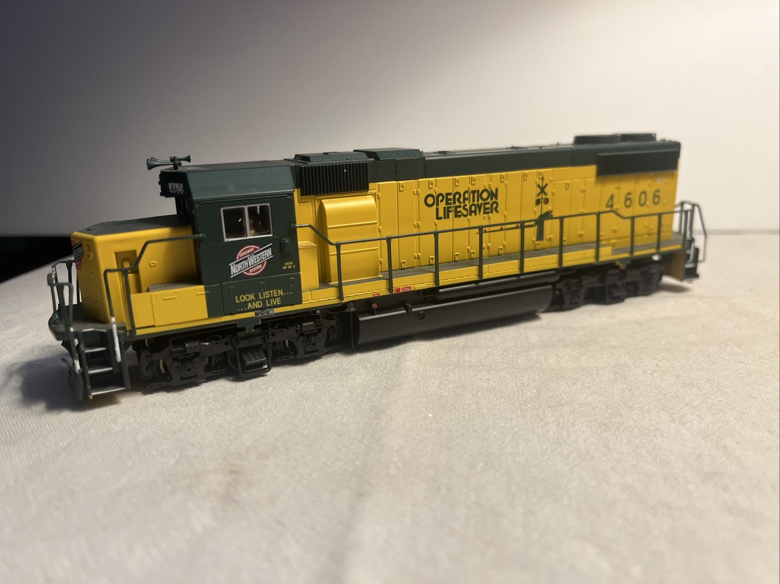 HO Scale Atlas Trainman CNW GP38-2 DCC Ready TESTED READ DESCRIPTION