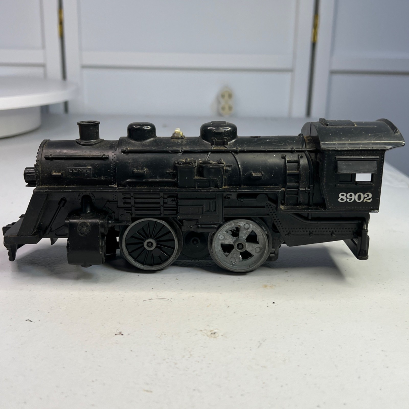 Lionel #8902 O Gauge Locomotive Black Vintage Train – For Parts Or Repair 1980s