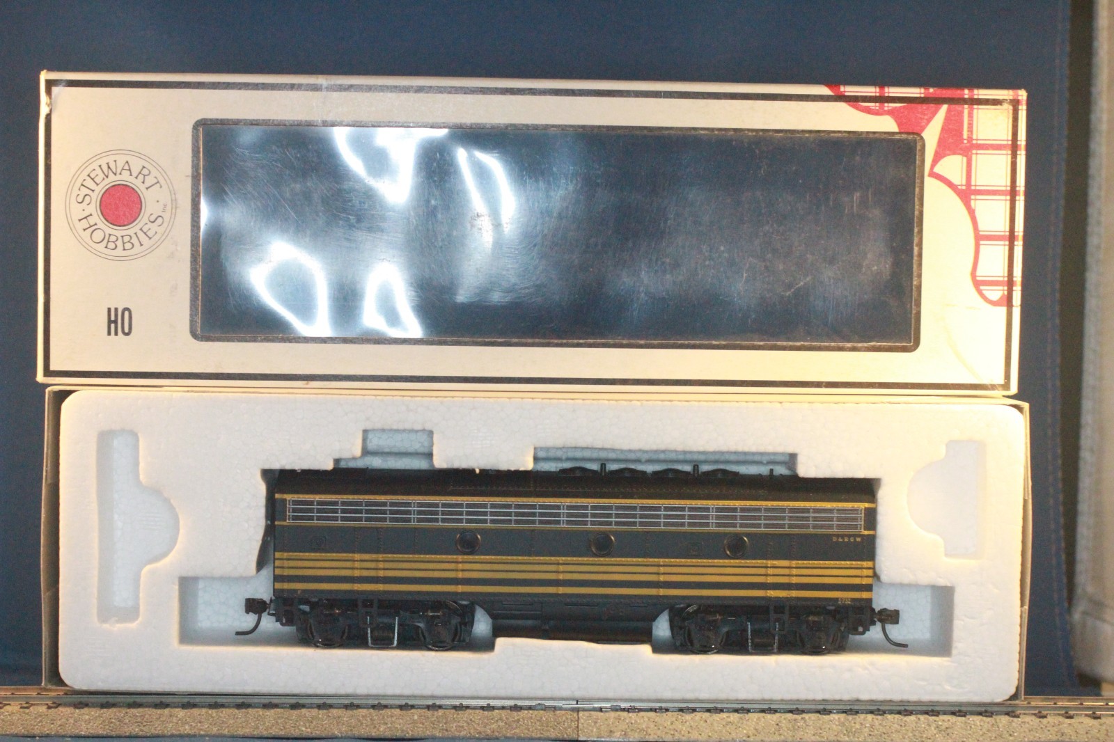 JP HO Stewart (4) F3 /F7 ABBA D&RG 552 Kato Drives All powered Kadee Couplers DC