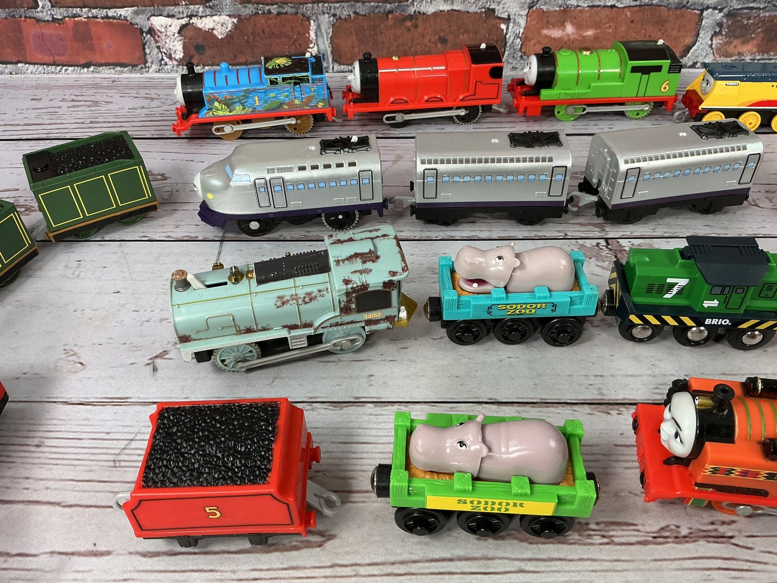 Large Lot Thomas & Friends TrackMaster & Push Along Trains Engines Cars