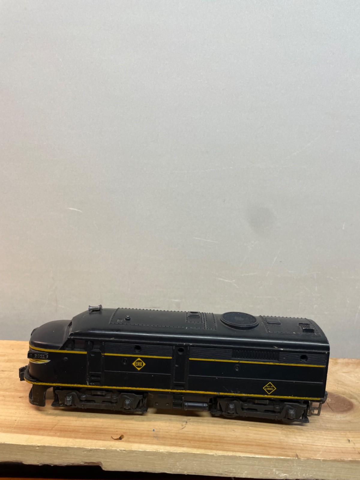 Lionel 2032 Erie AA set