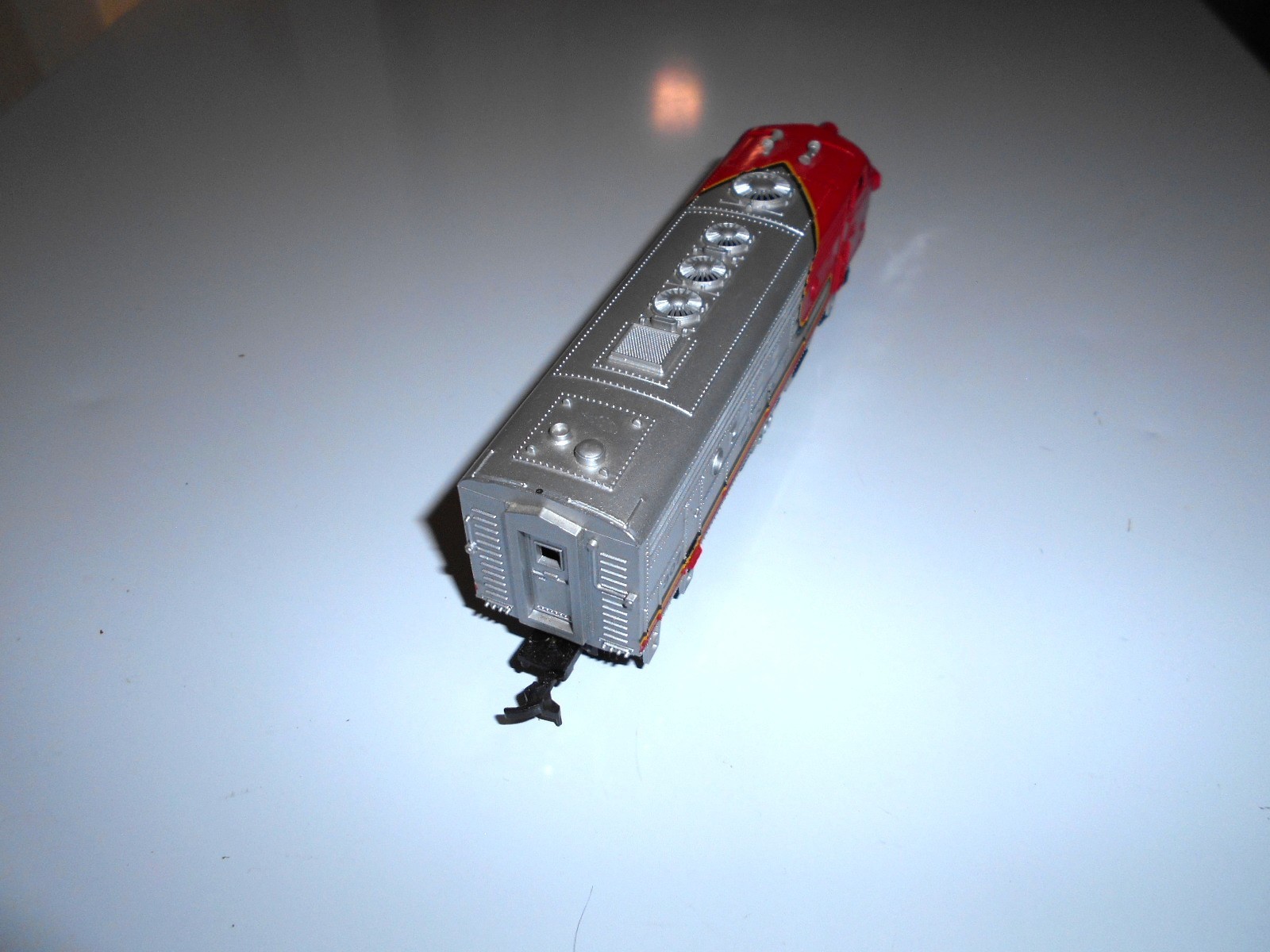 Model railroad diesel engine Santa Fe 307 Bachmann HO gauge pre owned