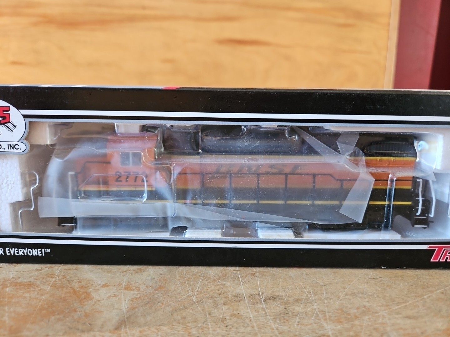 Atlas Trainmaster HO 10 000 486 BNSF #2772 GP39-2 Ph1 Locomotive NEW IN BOX