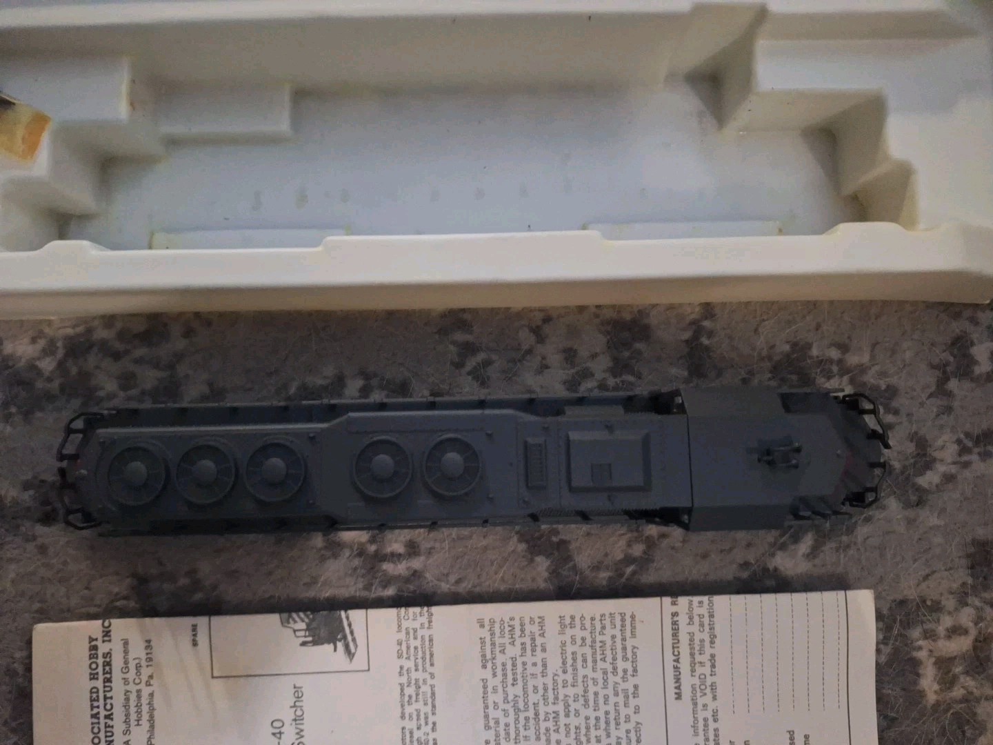 AHM HO EMD SD-40 W/ FLYWHEEL 5030-06 SOUTHERN PACIFIC NOS