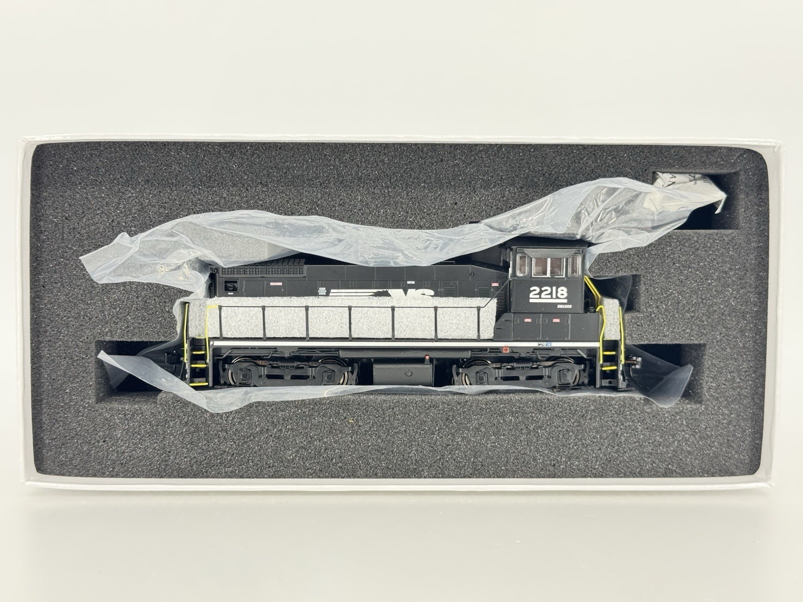 HO Broadway Limited 5450 Norfolk Southern EMD SW1500 Switcher NS #2218 DCC SOUND