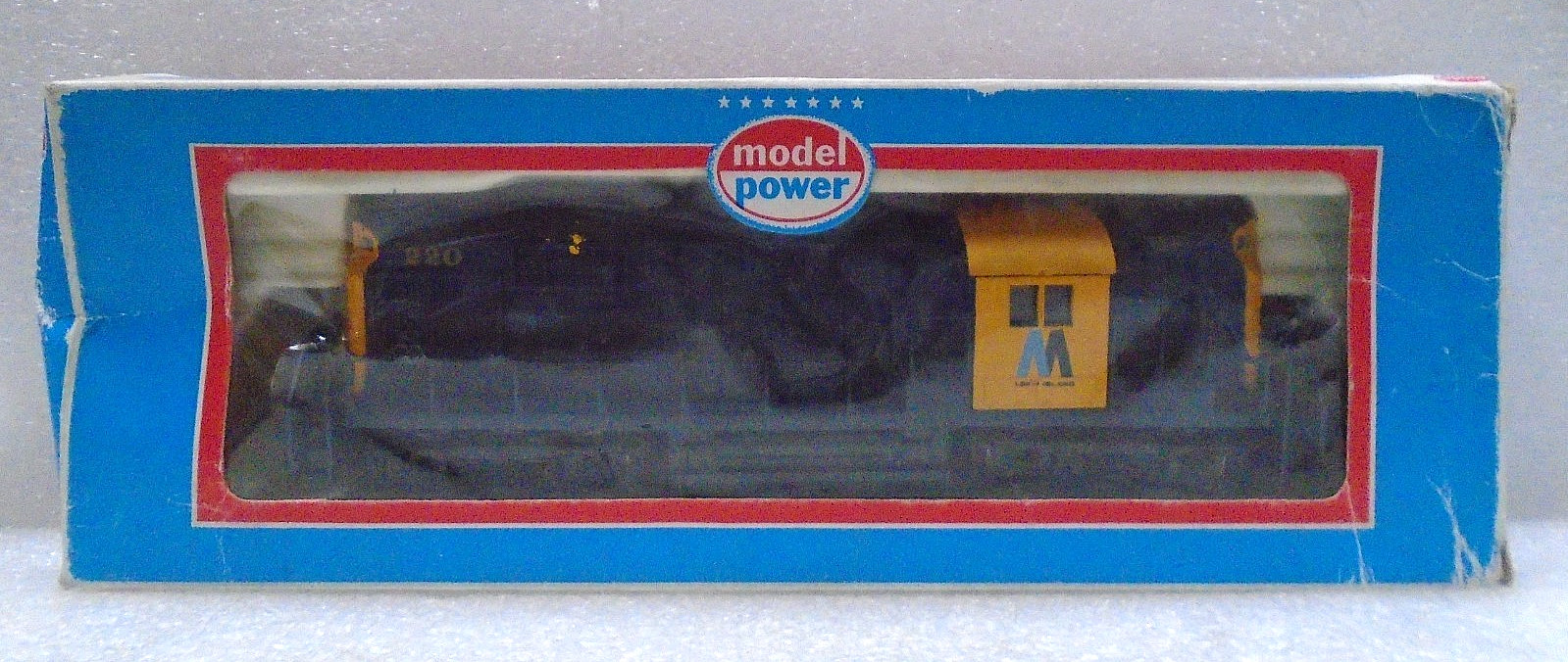HO Model Power 6696 Long Island Alco RS-11 Locomotive NIB