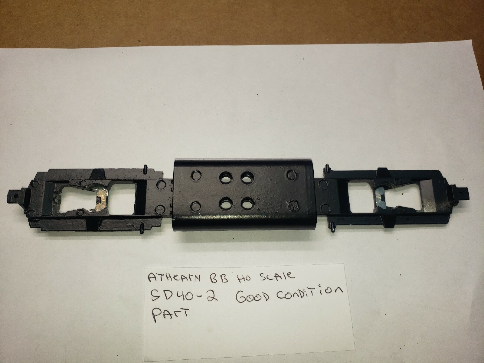 SD40-2 DIECAST METAL UNDERFRAME CHASSIS 45019 HO SCALE LOCOMOTIVE