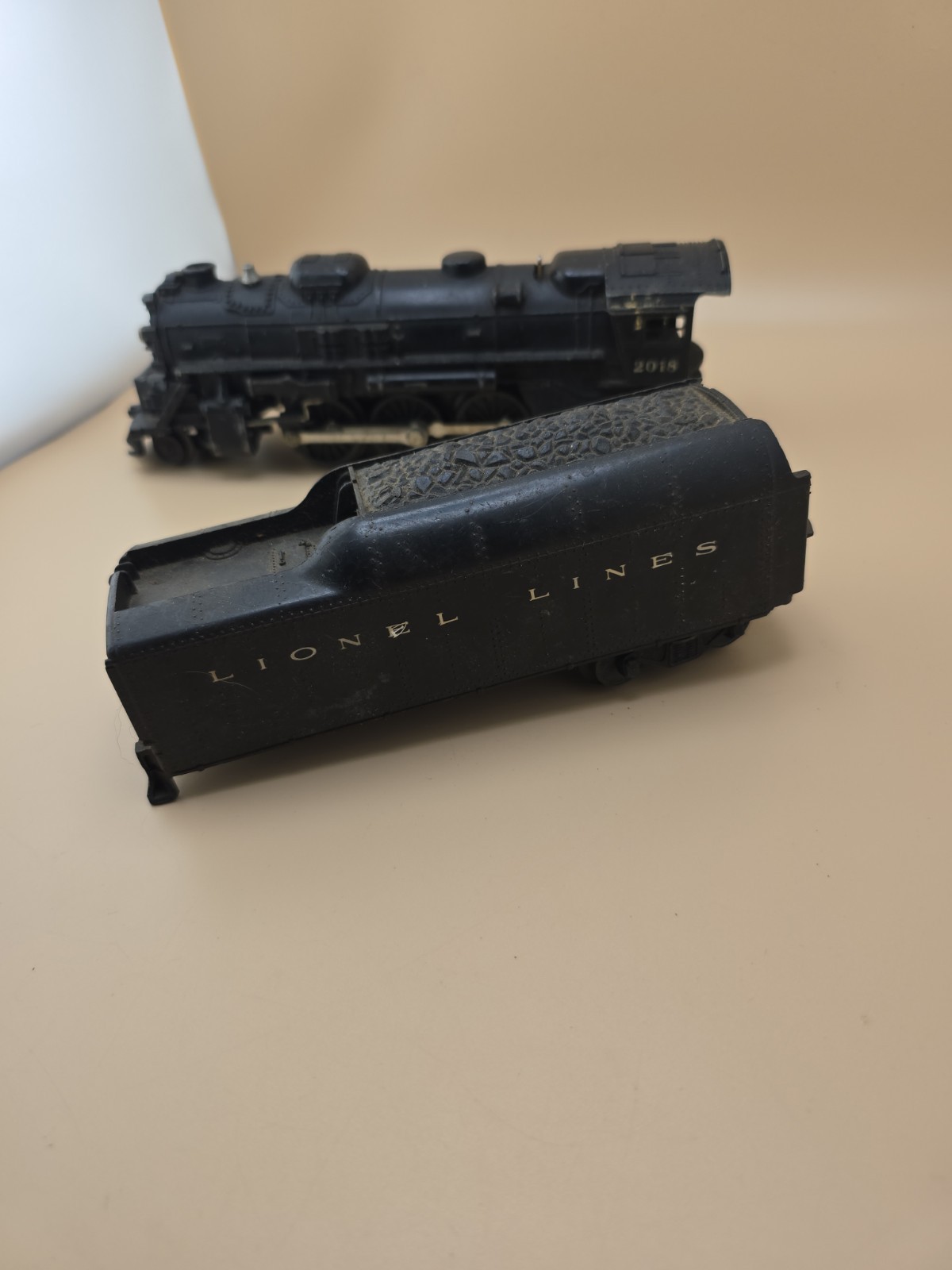 Vintage Lionel Locomotive #2018 Post War Die Cast UNTESTED
