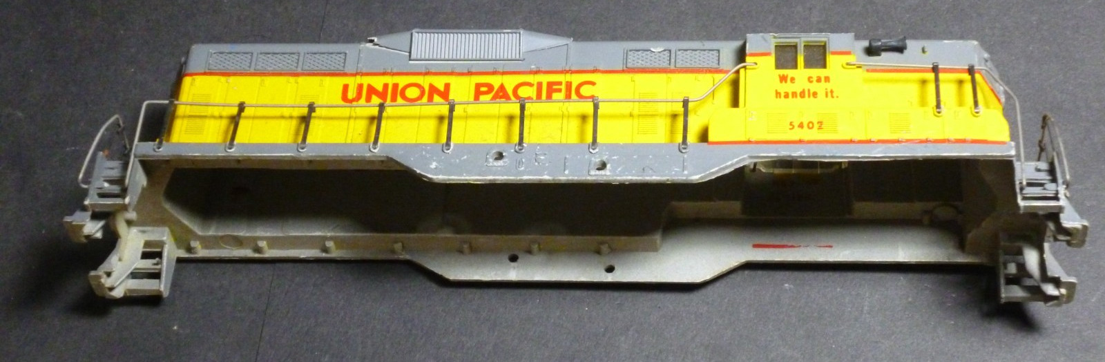 Ho Lionell Athearn? GP9 Union Pacific shell