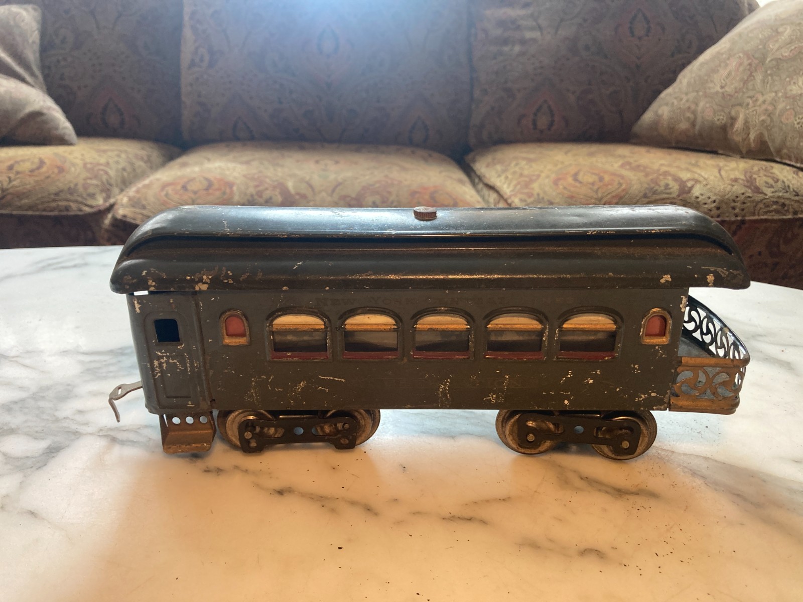 1917 to 1922 Prewar Lionel 33 Train Engine with 35 Pullman 36 Observation Cars 2