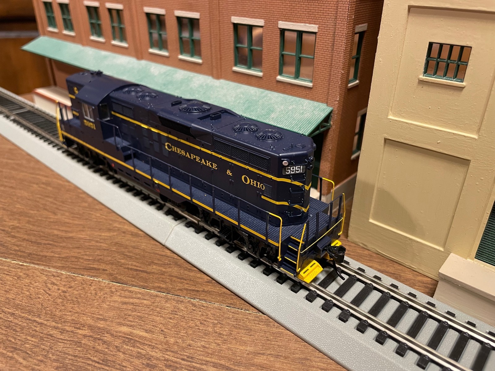 910-10494 Chesapeake & Ohio GP9 #5951 in Standard DC with detail parts added.