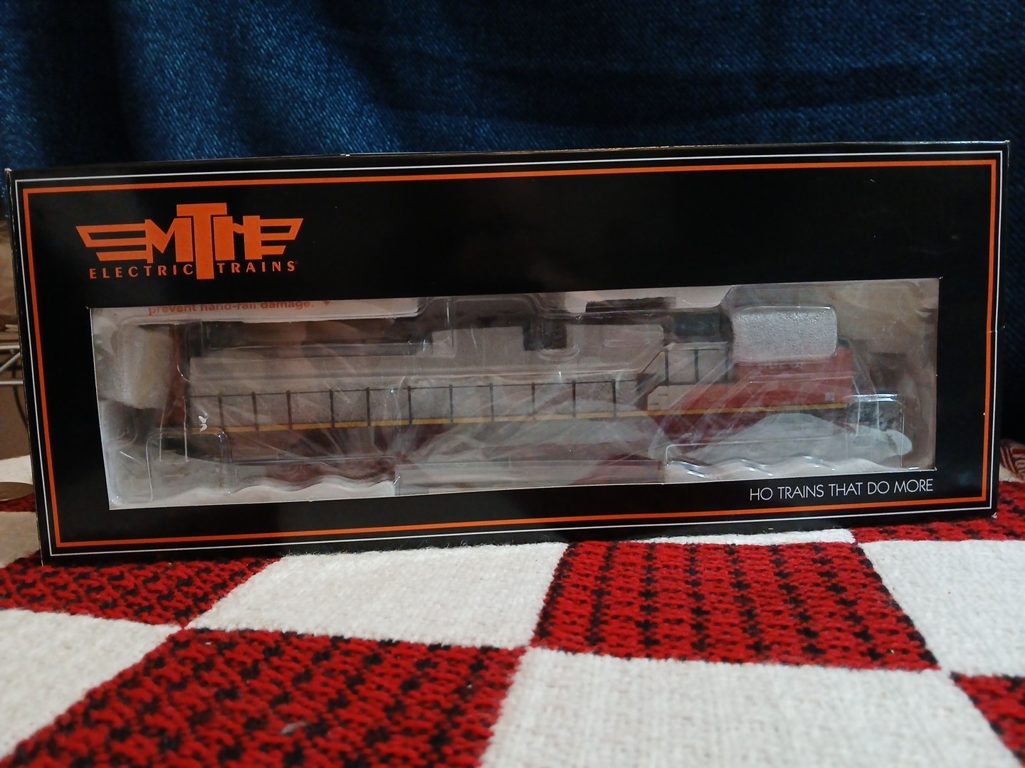 MTH SD70M-2 Diesel Engine #80-2028-0 Canadian National #8023 HO Scale