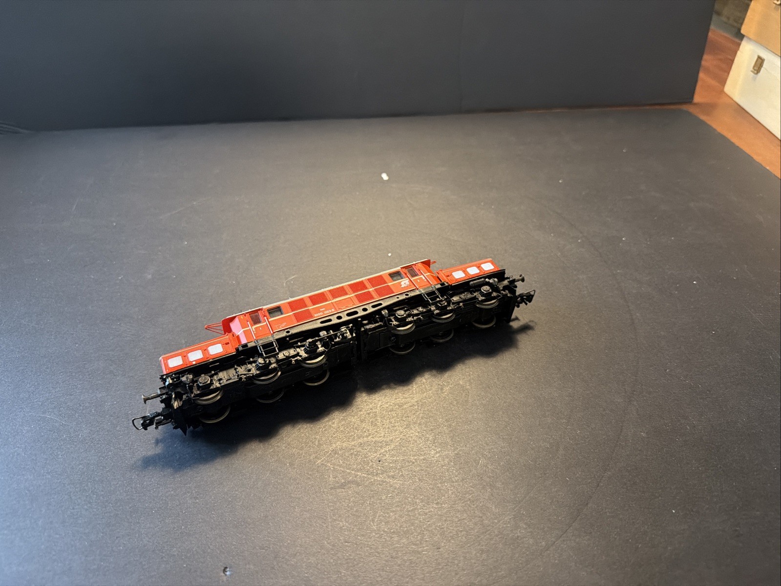 HO ROCO 43485 OBB BR 1020 RED CROCODILE ELECTRIC LOCO R.52