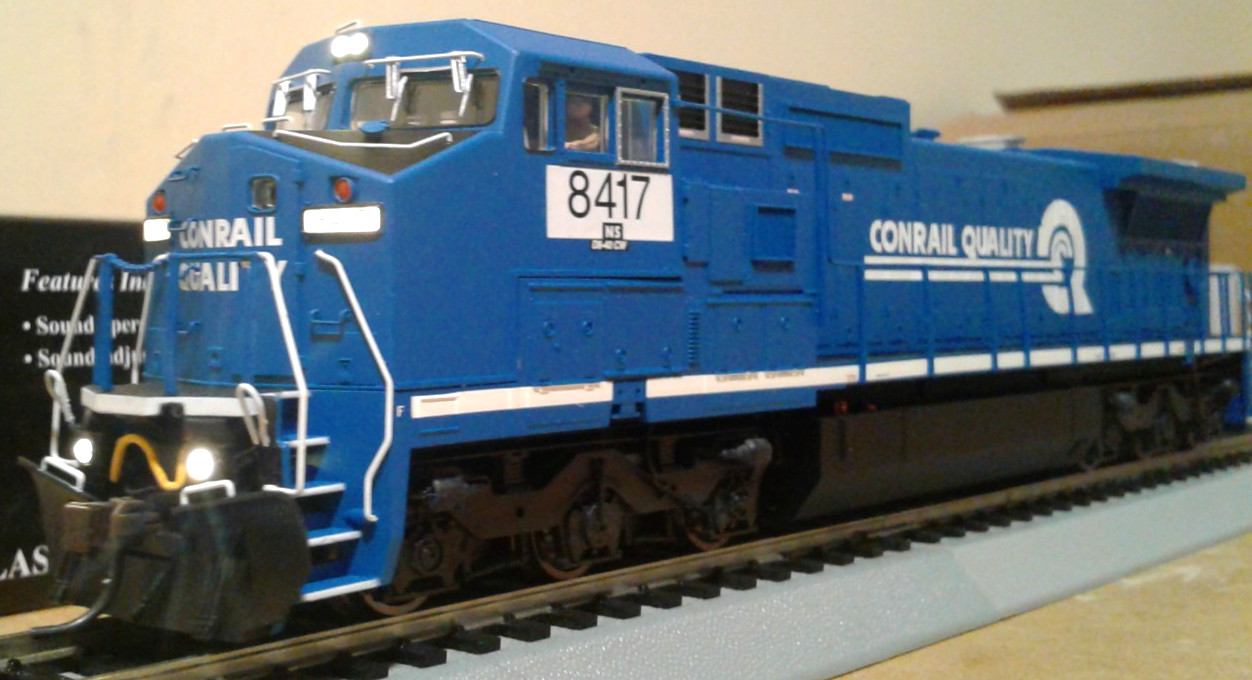 HO ATLAS GOLD DASH 8-40CW NORFOLK SOUTHERN EX. CONRAIL NS #8417 DCC & SOUND