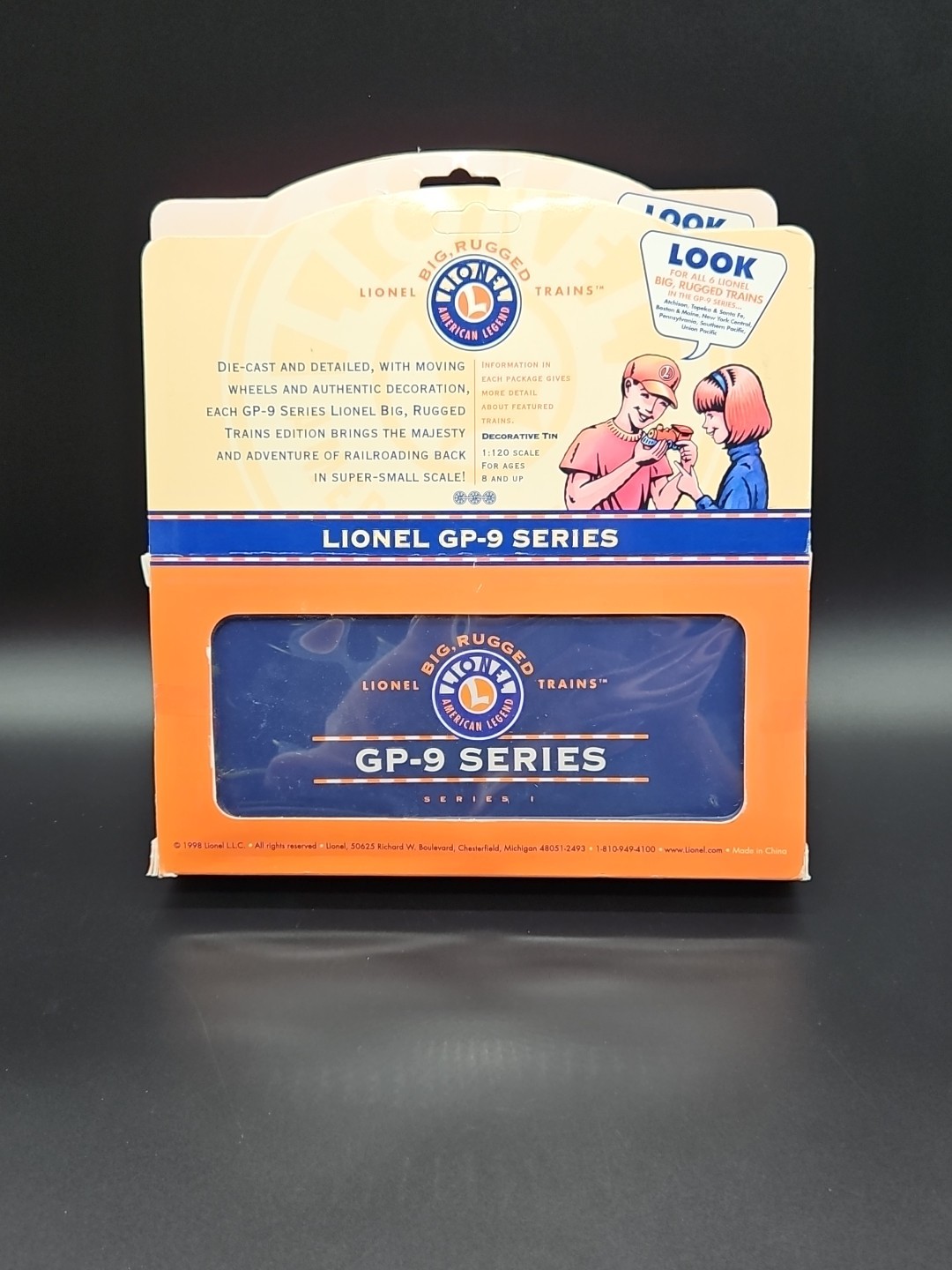 LIONEL GP-9 SERIES 1/120 SCALE LOT OF 2 SANTA FE 722 & PENNSYLVANIA 7215 In Box