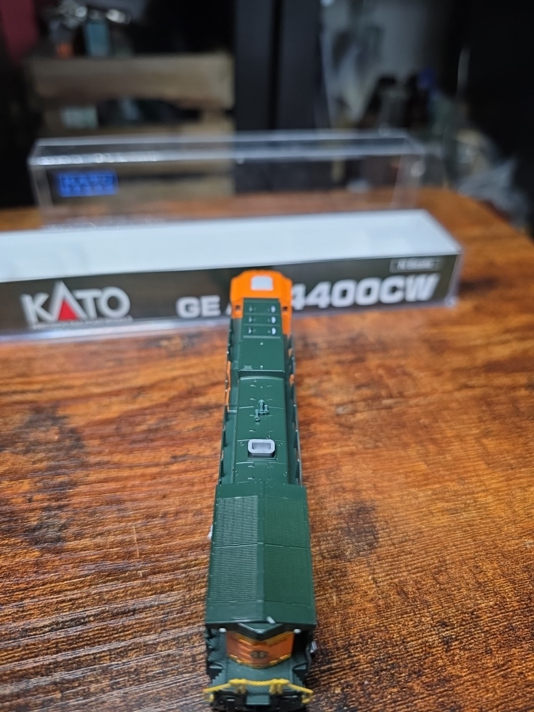 N Scale Kato 176-7111 BNSF Railway AC4400CW Diesel Locomotive #5622 New.