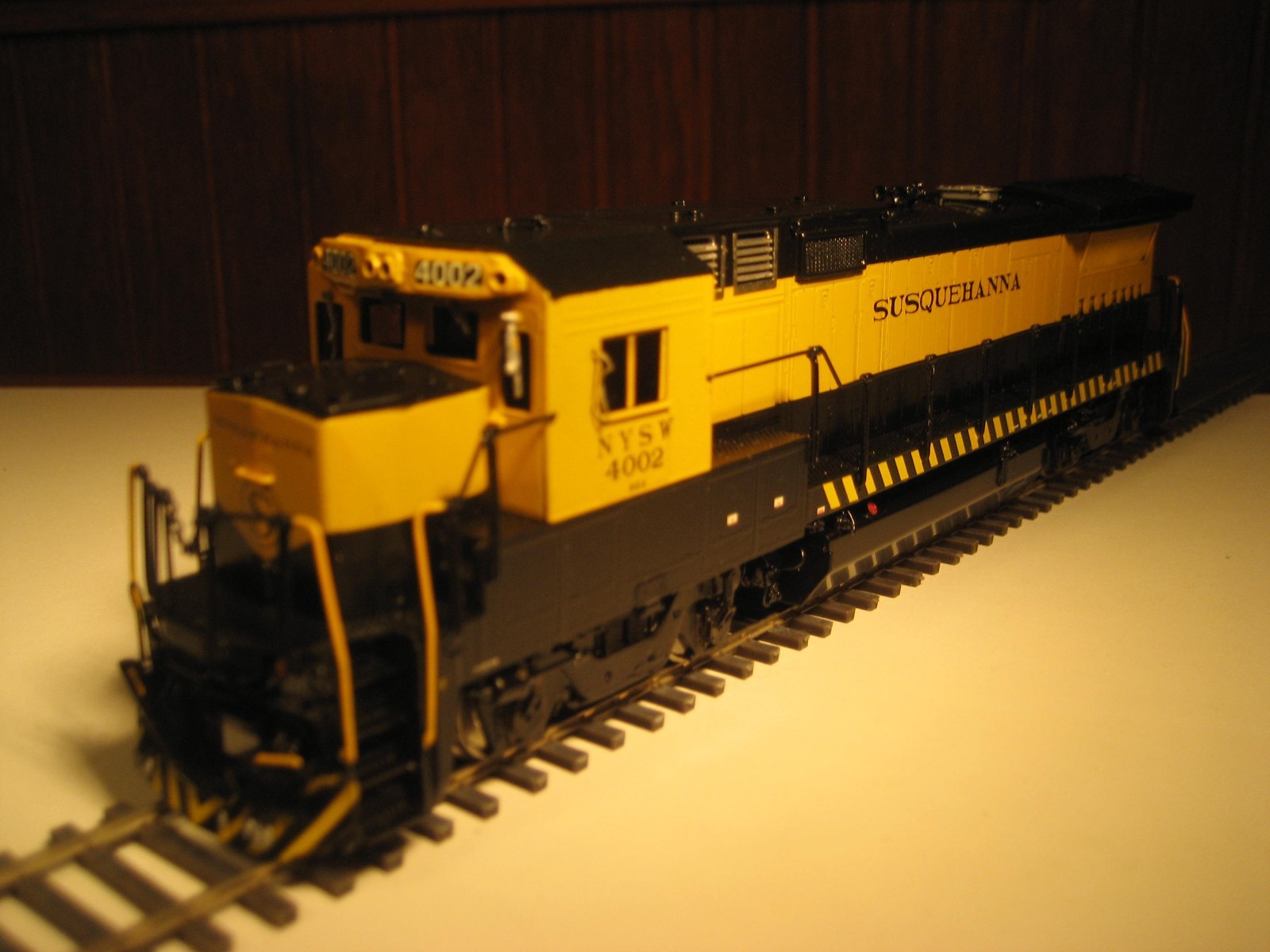 Overland 5141 HO Brass Susquehanna NYS&W Dash 8-40B B40-8 #4002 custom painted