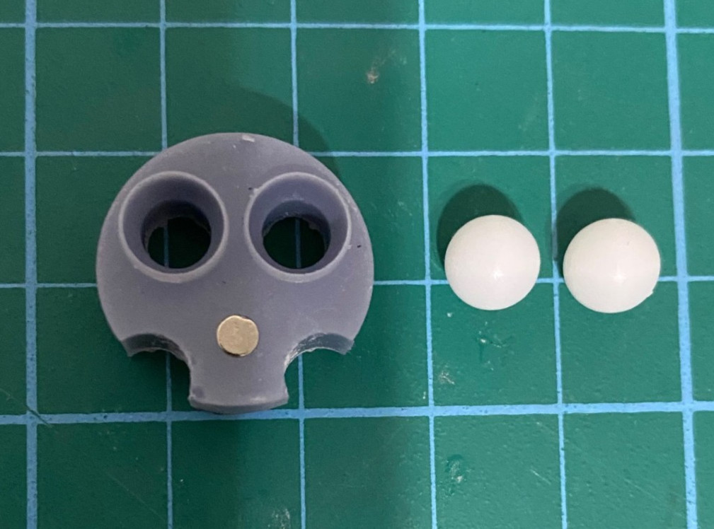 Custom HO/OO Bachmann Thomas & Friends James Magnetic Faces Set of Six