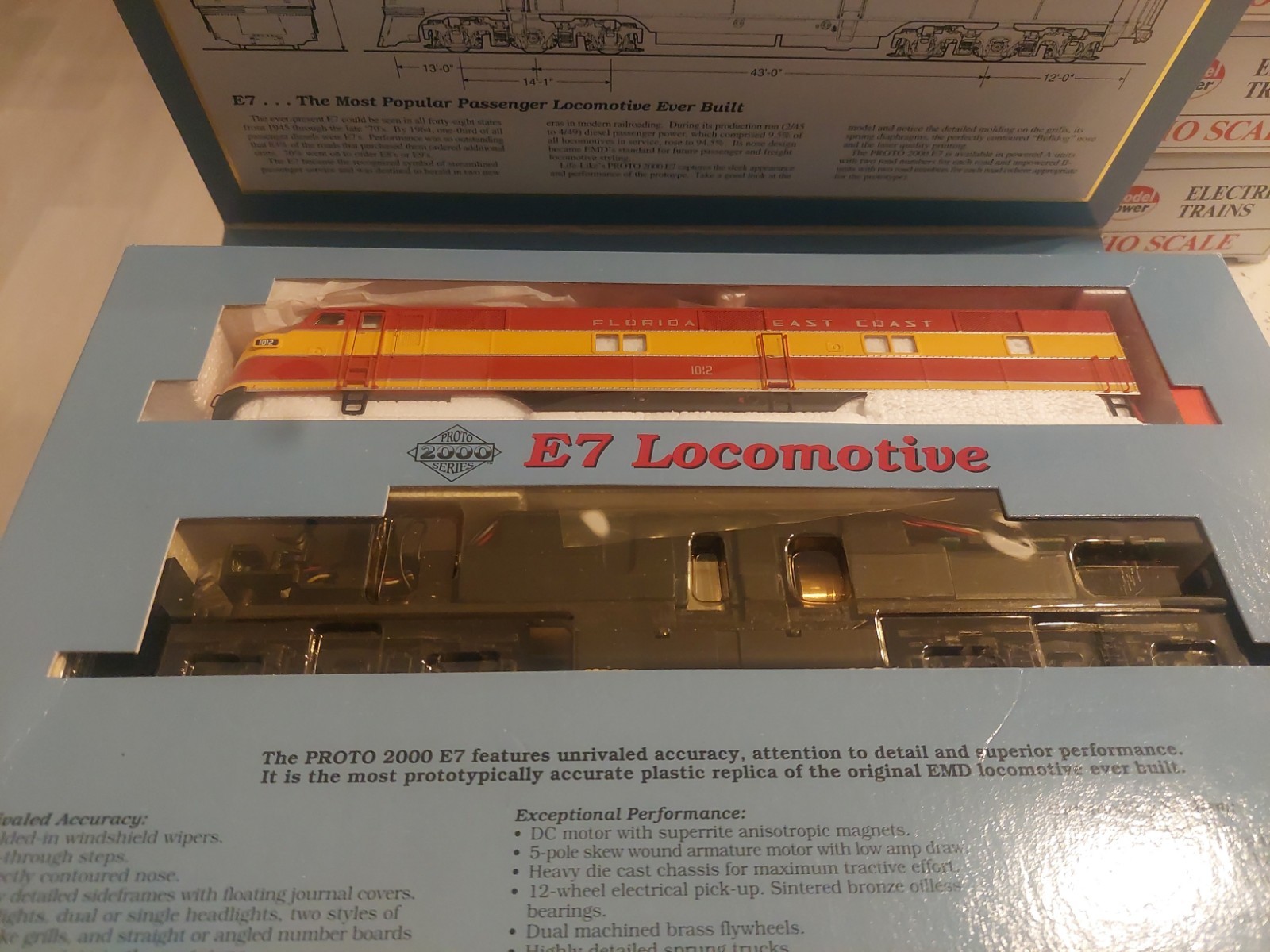 Proto 2000 HO 20178 E7 Diesel Florida East Coast W/E7B Unpowered Locomotive
