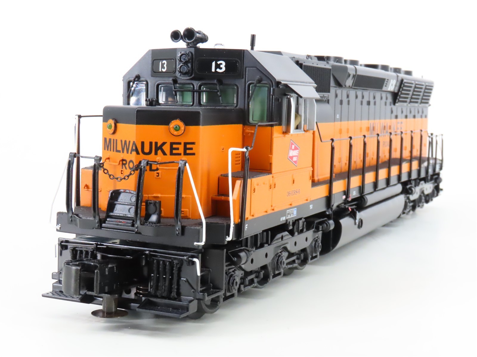 O Gauge 3-Rail MTH 20-2912-3 MILW Milwaukee Road SD45 Diesel #13 UNPOWERED