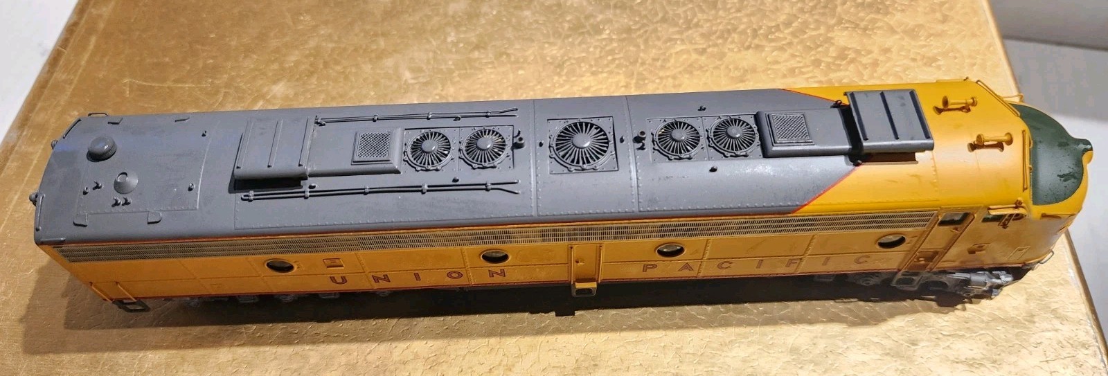 Oriental Limited HO Scale Brass EMD E9 A&B 2400HP Diesel Set Union Pacific
