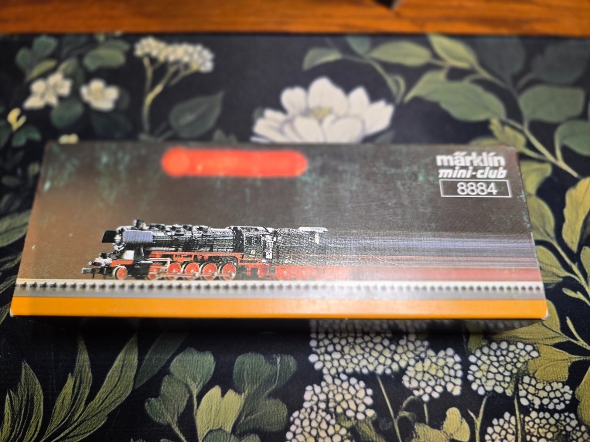 Marklin Z scale 8884 BR 50 DB Steam Locomotive w/Tender, LN/Box/Instr.