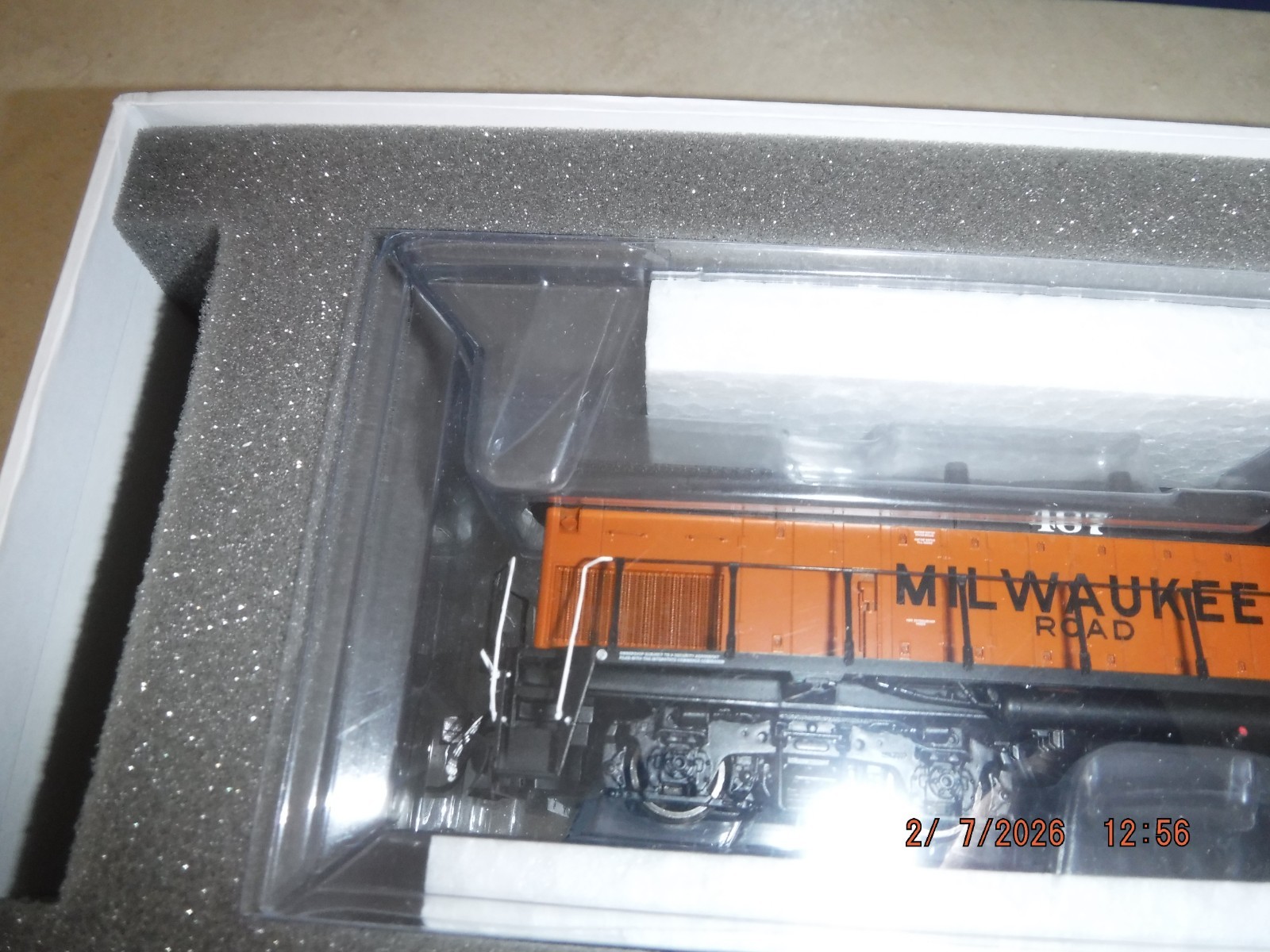 ATHEARN GENESIS HO MILWAUKEE ROAD MP-15-AC SWITCHER LOCOMOTIVE #467 DCC FITTED
