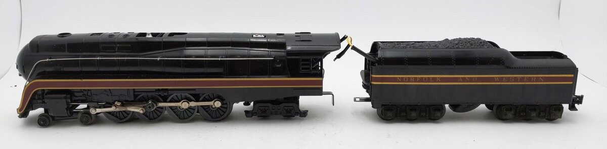 Lionel 6-8100 O Gauge Norfolk & Western 4-8-4 Steam Locomotive & Tender #611 EX