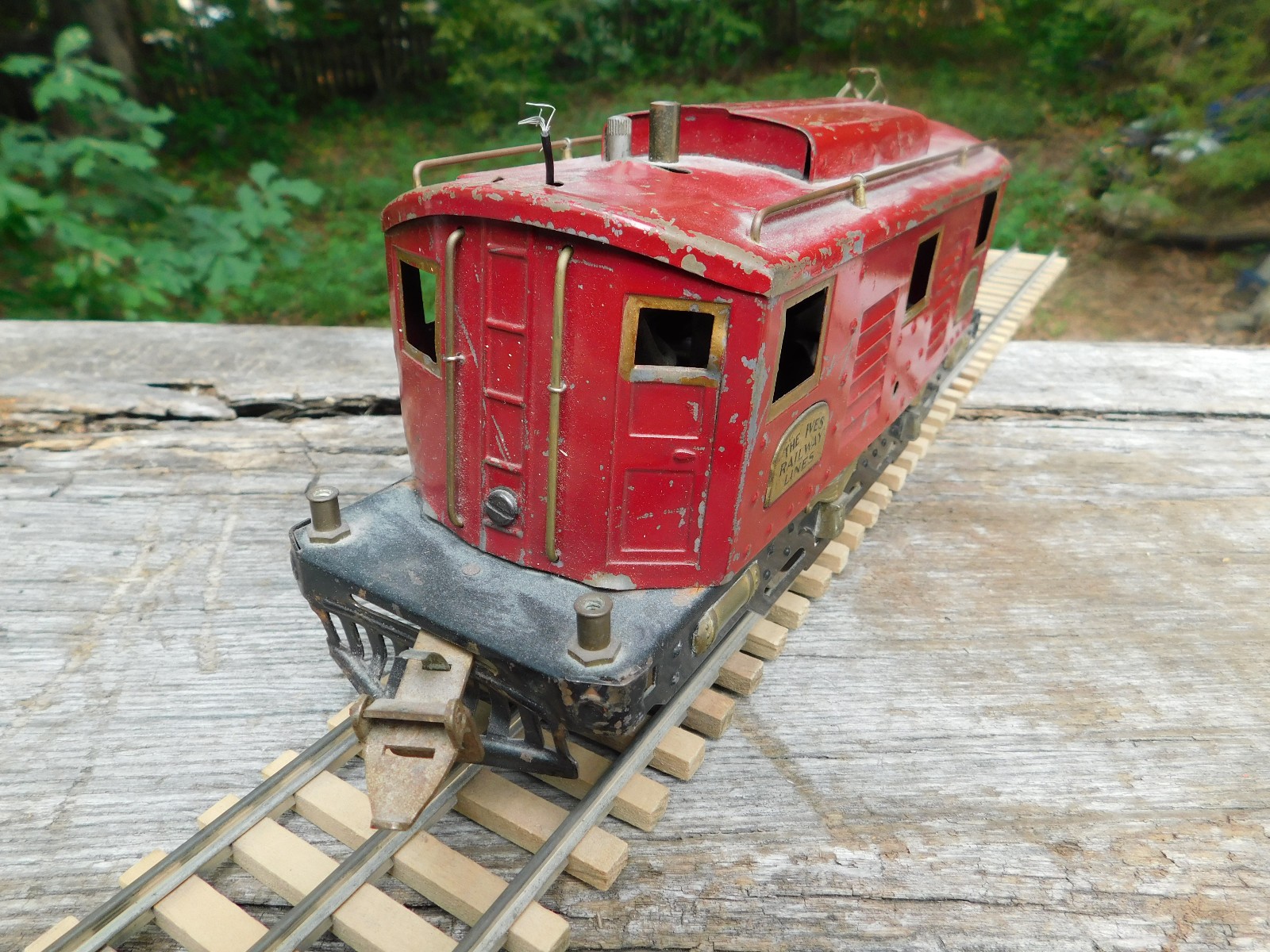 3235 Ives PreWar 1920’s Wide Gauge Standard Gauge Electric Locomotive 0-4-0