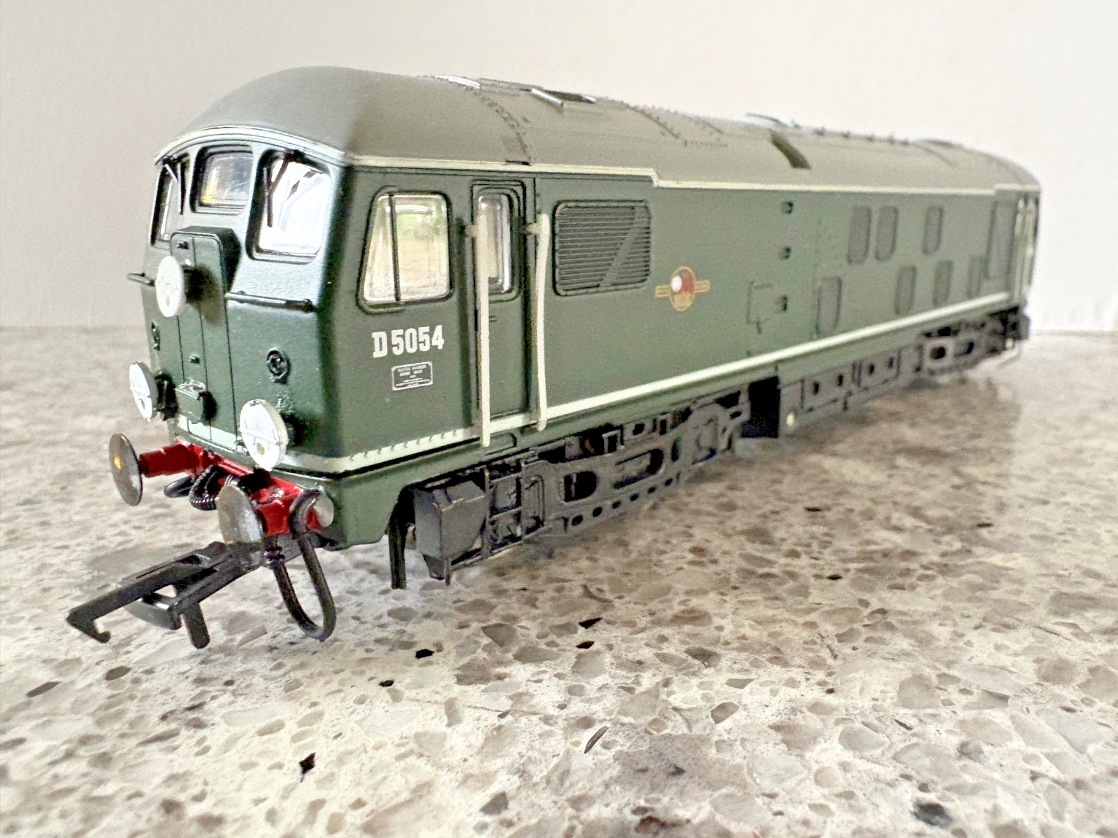 BACHMANN CLASS 24 B0-B0 DIESEL PLAIN BR GREEN DCC FITTED