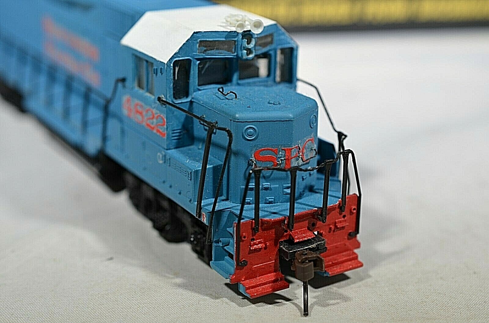 Spectrum EMD GP35 Diesel Superior Paper Co 4822 HO Locomotive Bachmann 11501 NEW