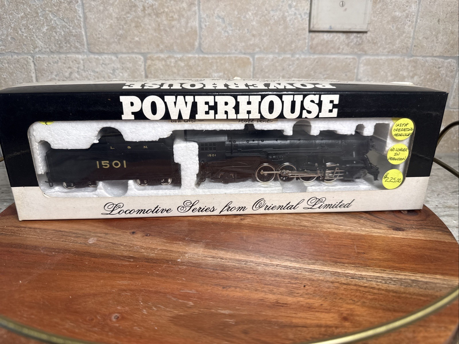Oriental Limited Powerhouse HO Brass USRA 2-8-2 Light Mikado L&N 8032 NOS New