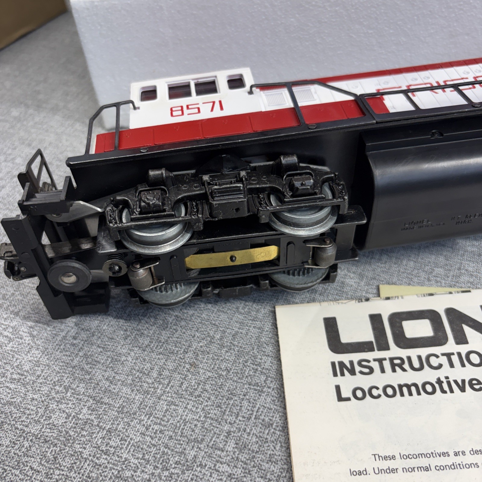 Lionel Trains Frisco U36B Diesel Engine Pair Item #6-8571 Powered & 6-8572 Dummy