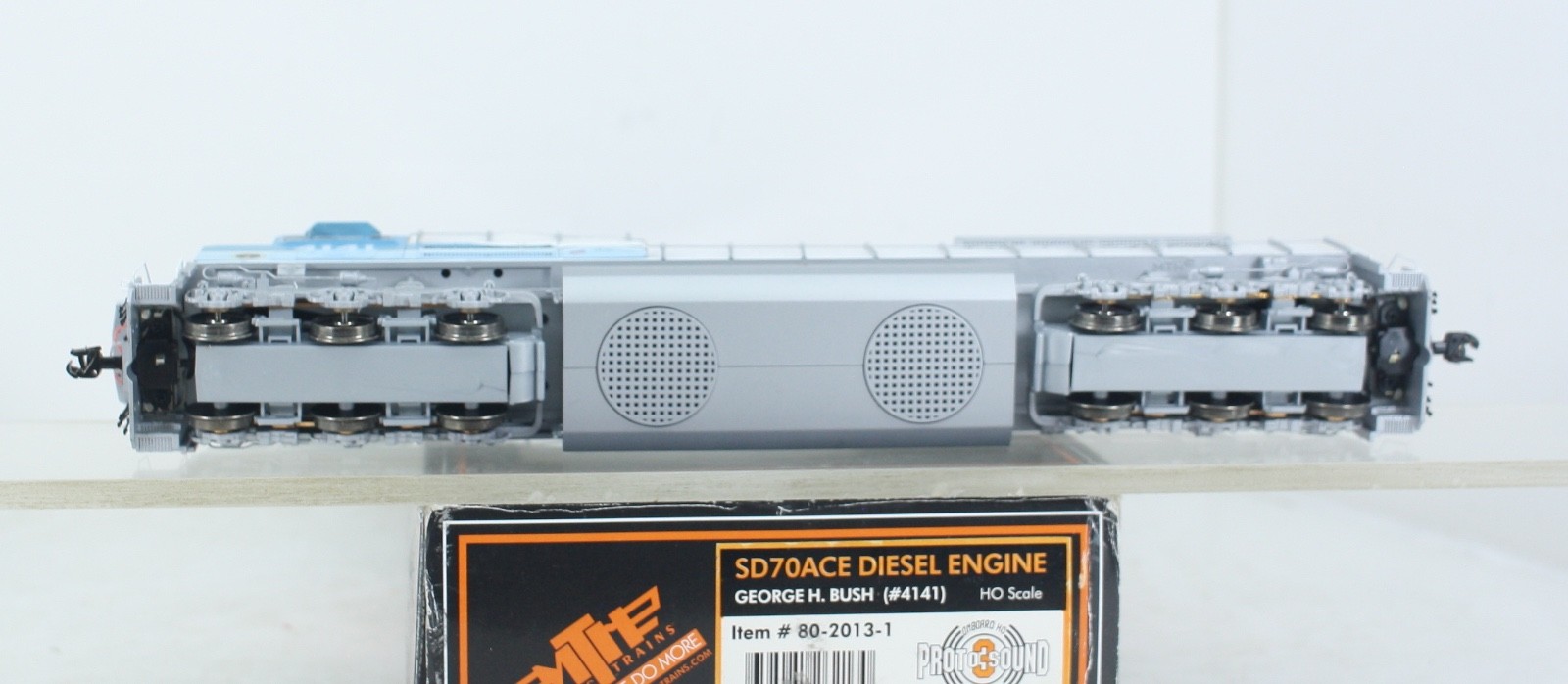 HO MTH 80-2013-1 George H. Bush SD70ACe Diesel Locomotive #4141 ProtoSound 3