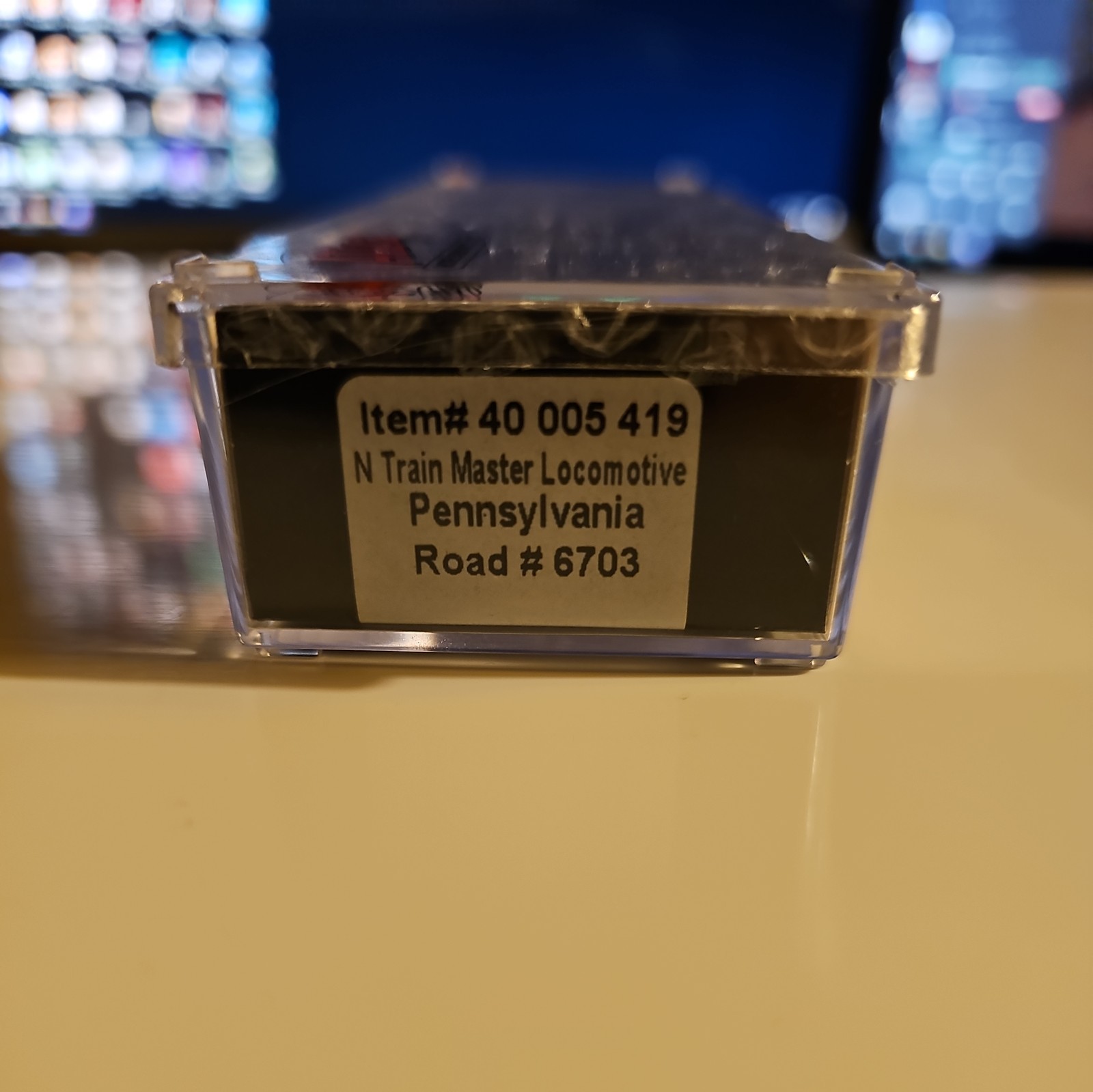 Atlas N FM H-24-66 Trainmaster Pennsylvania PRR #6703 ESU DCC Sound LED 40005419