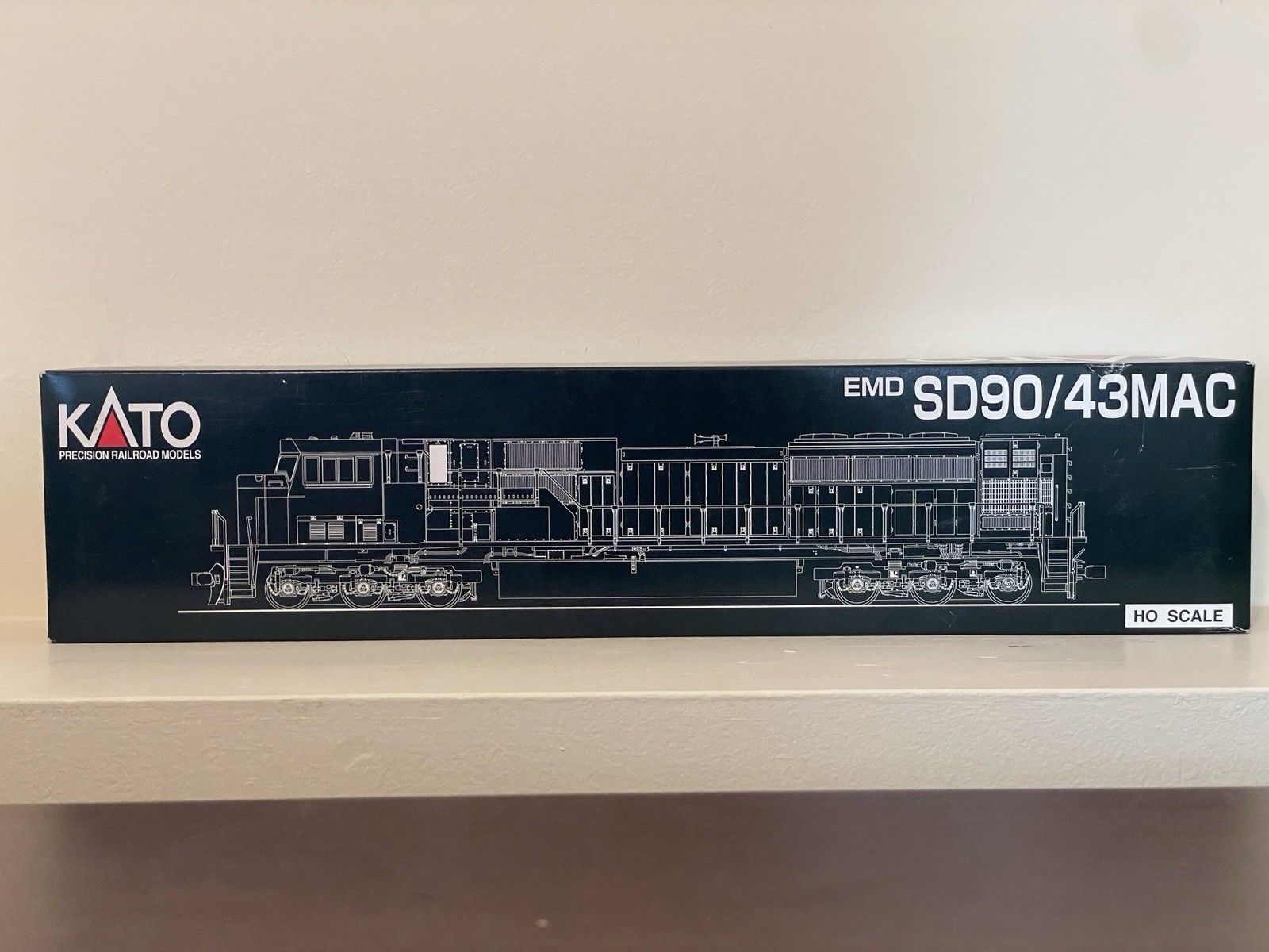 HO Scale Model Trains Kato 37-6352 SD90/43MAC Canadian Pacific 9122 – DCC/Sound
