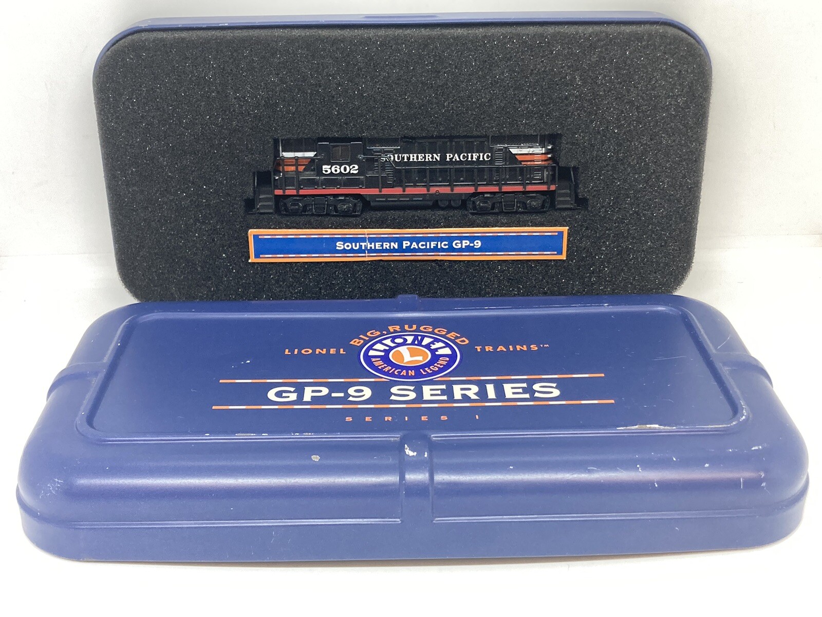 Lionel 5602 Southern Pacific GP-9 Unpowered Diesel LN/Box – TT Scale