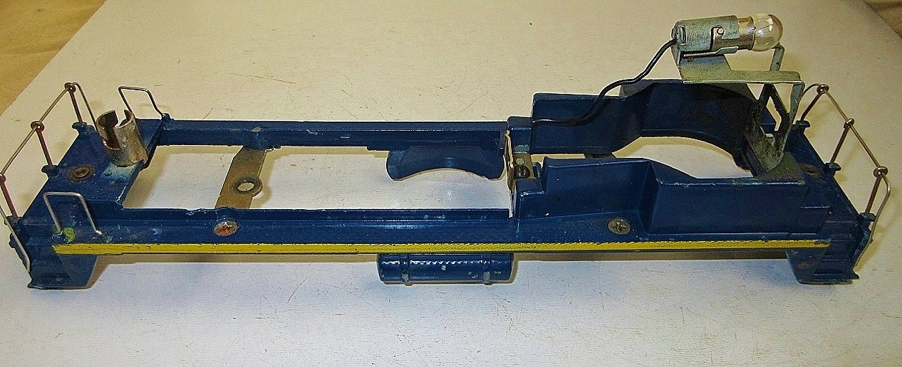 LIONEL #624 CHESAPEAKE & OHIO NW2 FRAME ,NICE ORIGINAL W/ALL TRIM PARTS