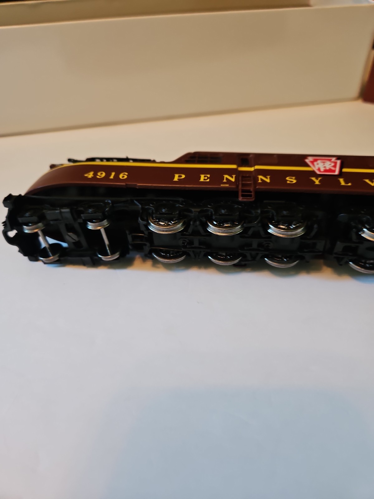 HO-Broadway Limited 627 PRR Pennsylvania GG 1 Tuscan Red #4916 EX DCC