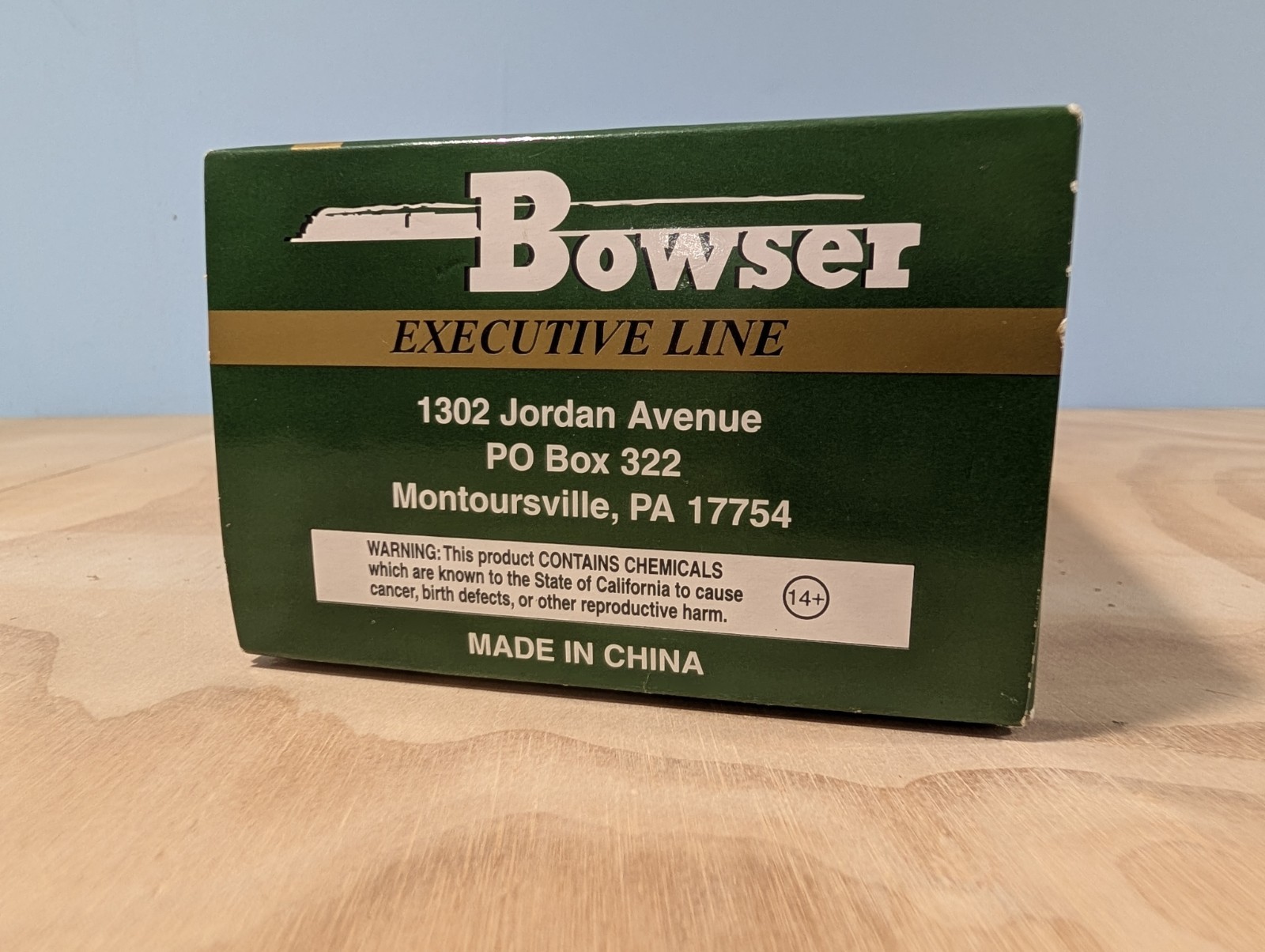 Bowser #23515 HO Scale Baldwin VO-1000 Milwaukee Road #908 DCC Ready