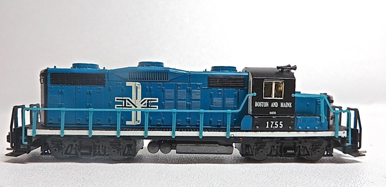 N Gauge Life-Like 7142 B&M Boston & Maine Lo Nose GP18 Cab 1755 Brand New