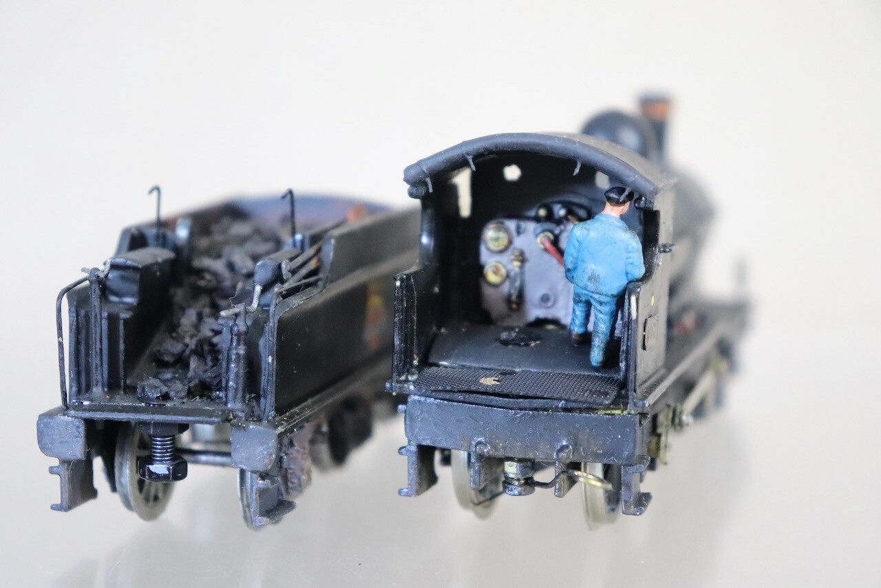 K’s KIT BUILT WEATHERED BR 0-6-0 DUKEDOG CLASS LOCOMOTIVE 9017 od