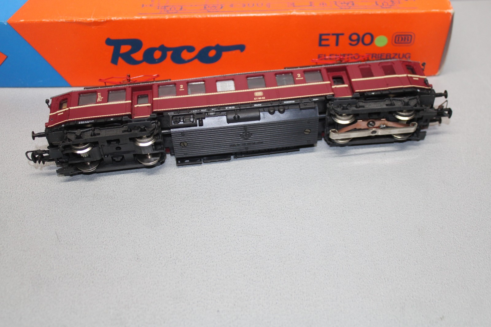 Roco 04185A Electric Railcar ET 90 02 DB AC HO Scale 1:87 OVP