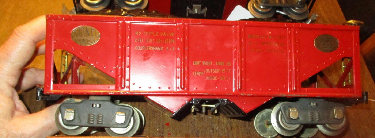 COAL TRAIN black 318E 516 516 516 and red/black caboose 1929