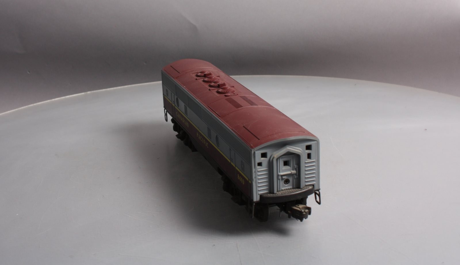 Lionel 6-8469 O Gauge Canadian Pacific F3 B-Unit Non-Powered Diesel Locomotive