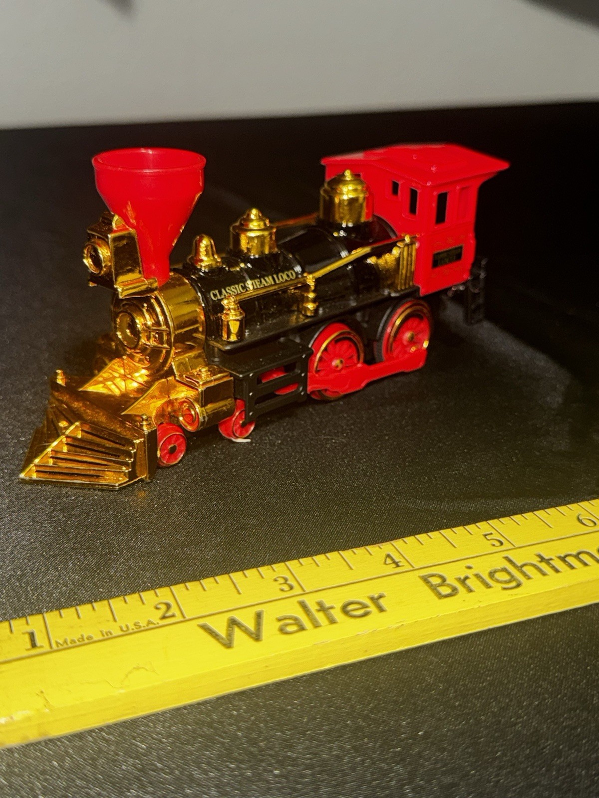 Classic Steam Loco Toy Train Red Black Gold Locomotive Diecast Style 6”