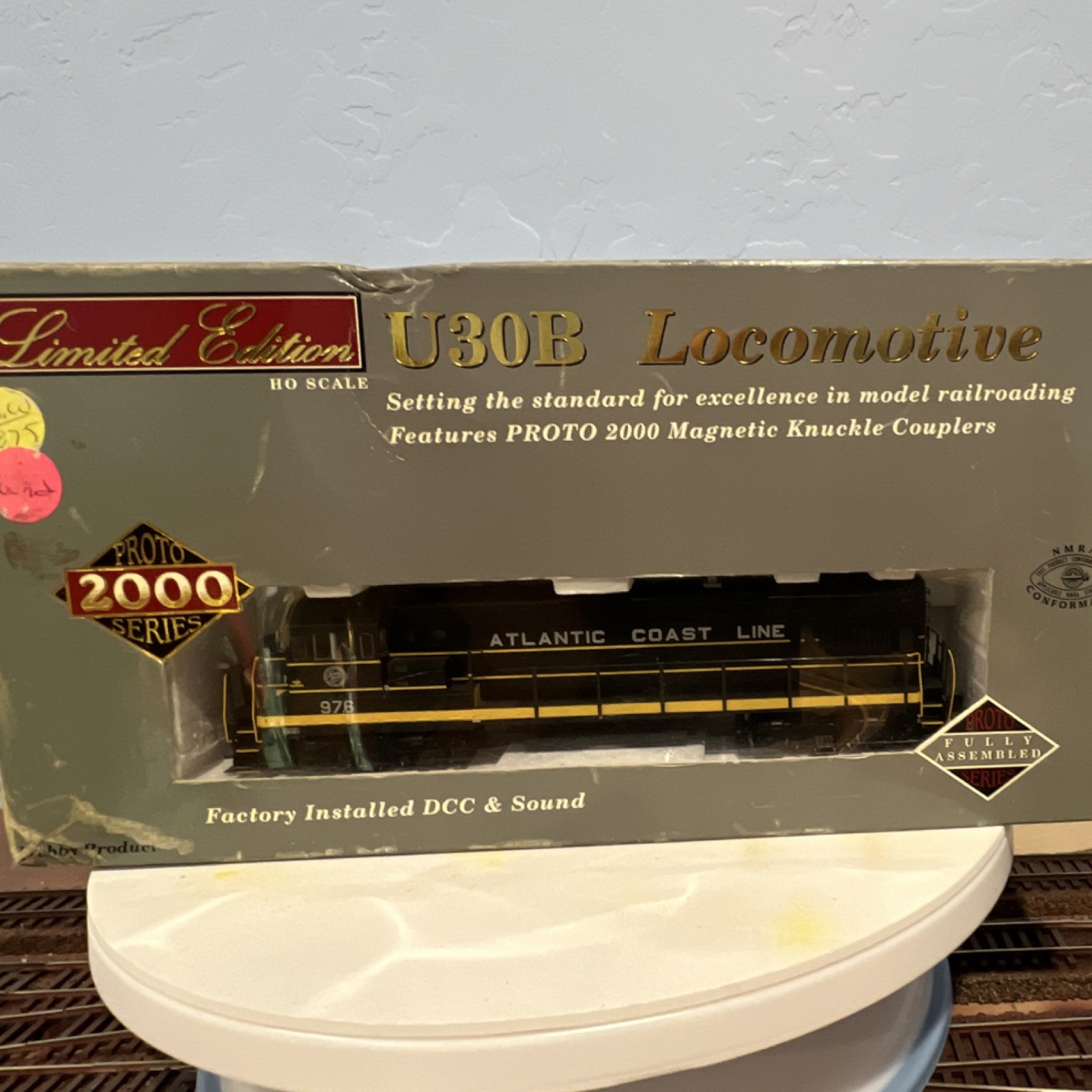 HO Scale Proto 2000 Atlantic Coast Line U30B Diesel DCC & Sound #976 (2 of 2)