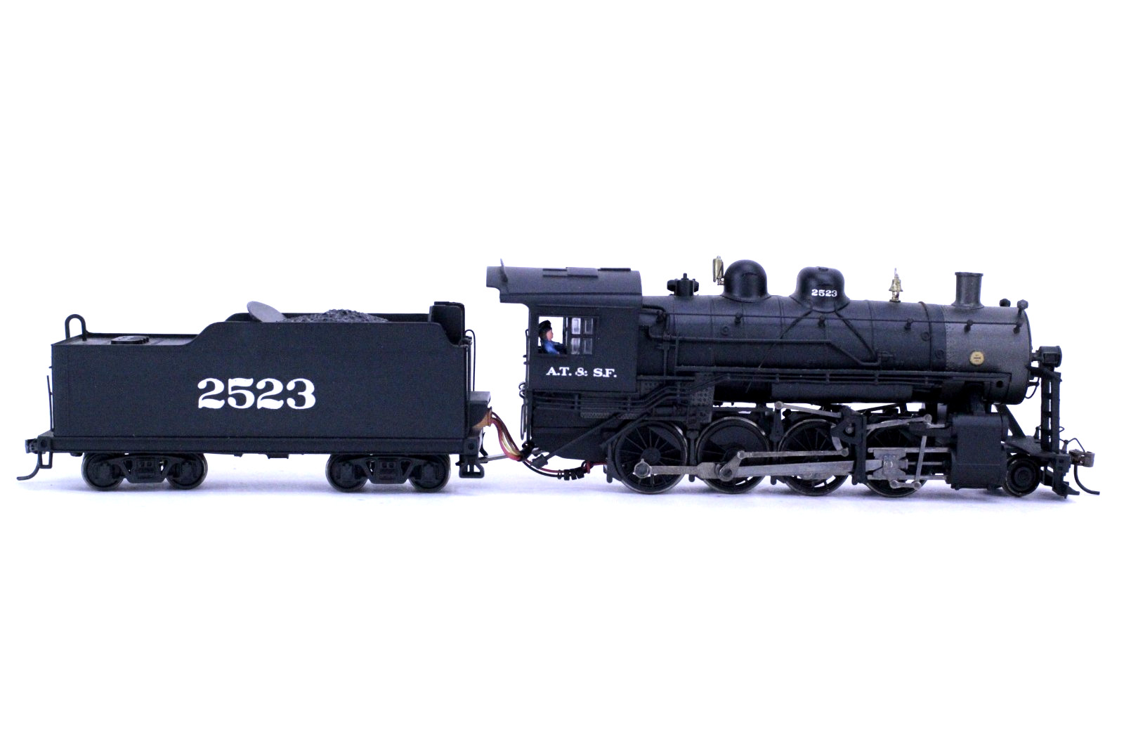 Spectrum HO Scale Santa Fe ATSF #2523 2-8-0 Consolidation DC Powered Locomotive