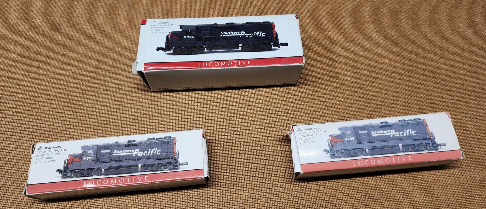 Readers Digest N Scale Southern Pacific Locomotive 9725